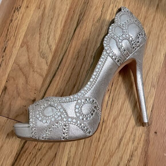 Badgley Mischka Karma Ii Shimmer-suede Pump Platforms Silver Peep-Toe Heels 6.5 - Picture 5 of 10